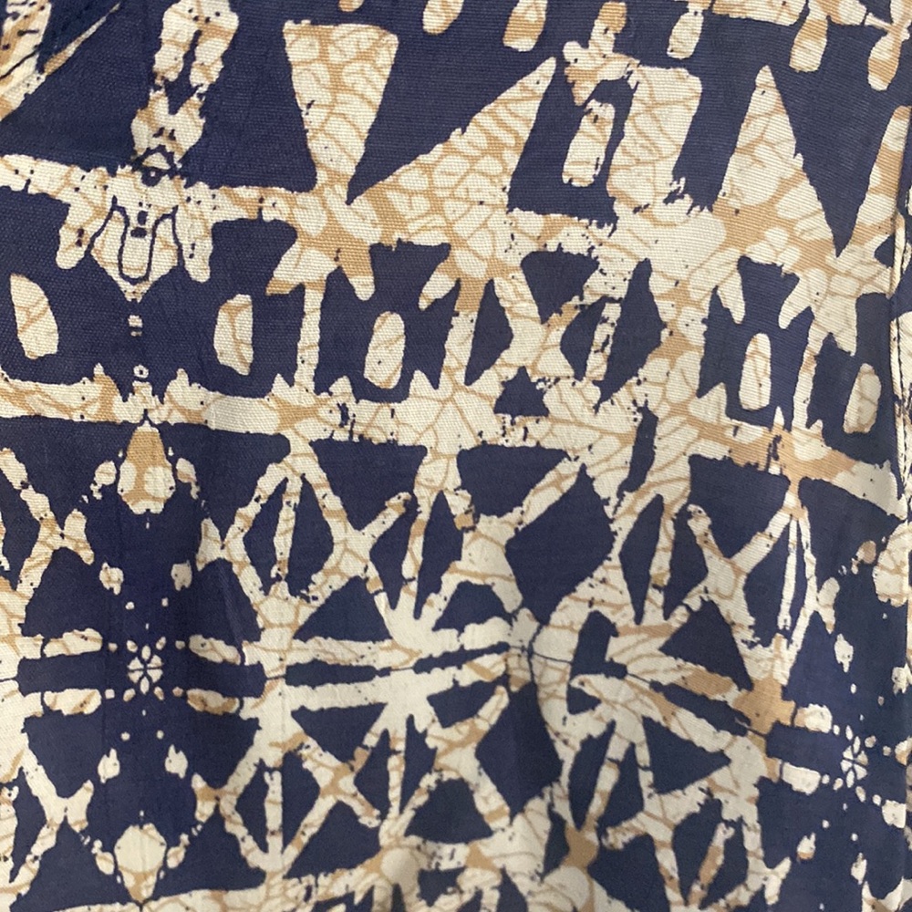 Aztec print Top - Picture 3 of 3